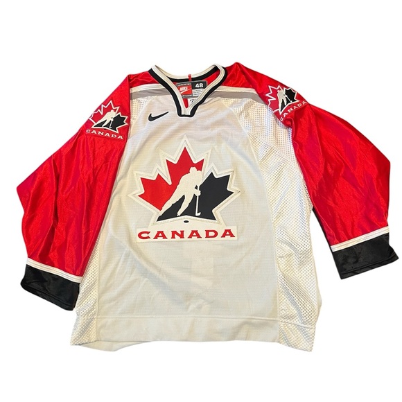 On-Ice AUTHENTIC Nike IIHF Team Canada 1998 White Olympic Hockey Jersey Size 48 - Picture 1 of 8